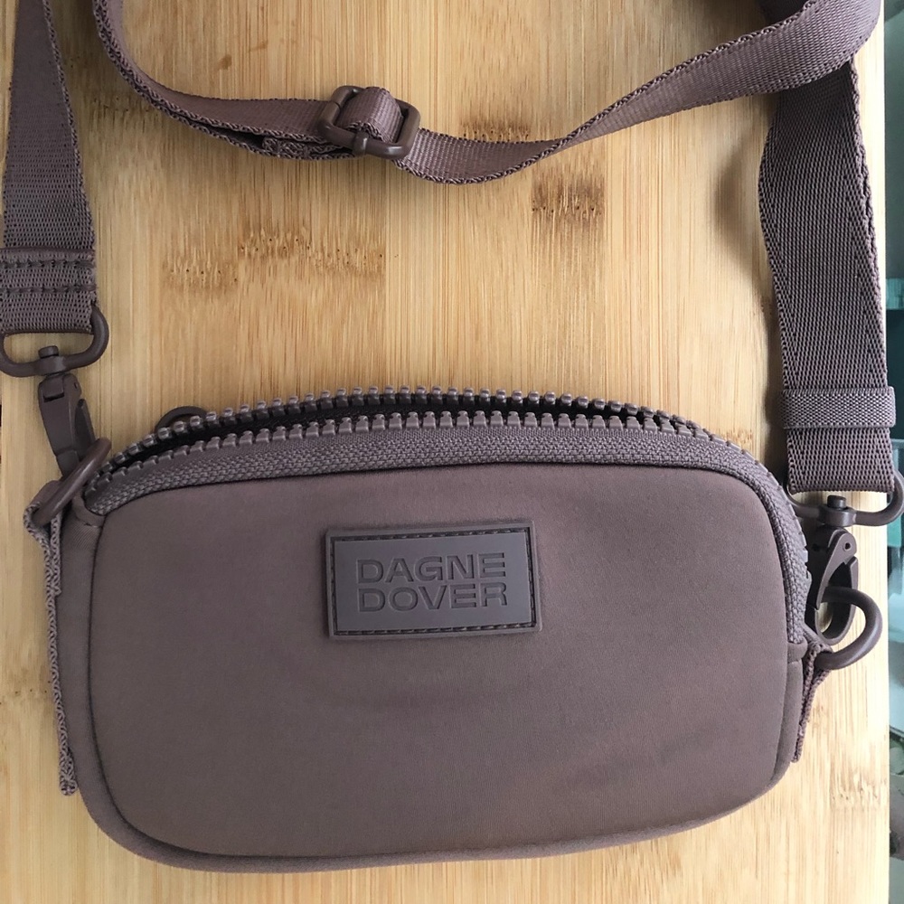 Dagne Dover Mara Crossbody Phone Bag